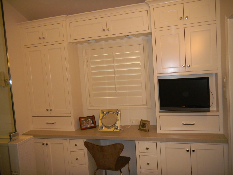 Bathroom - transitional bathroom idea in Houston