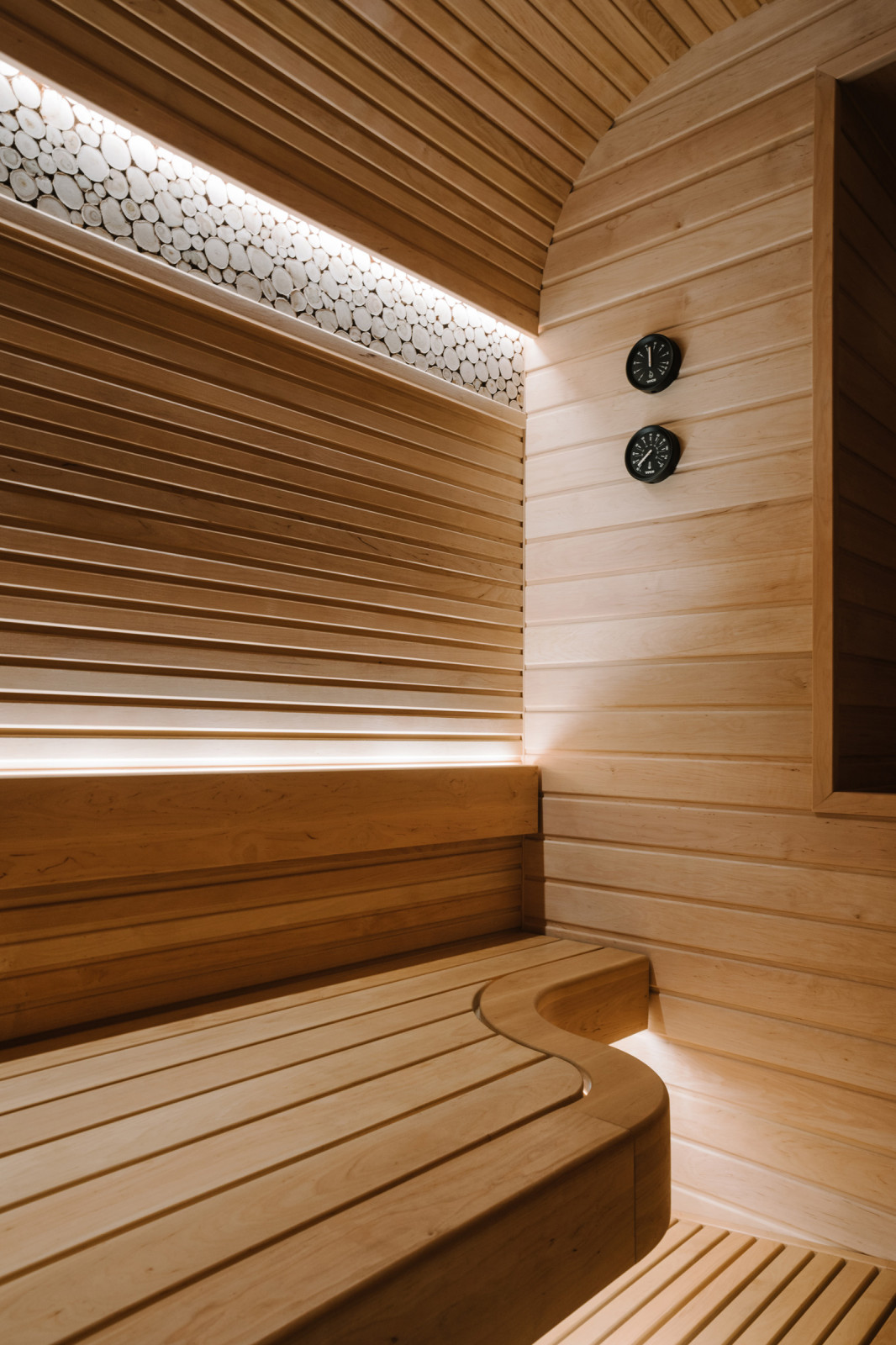 Можжевеловое панно.