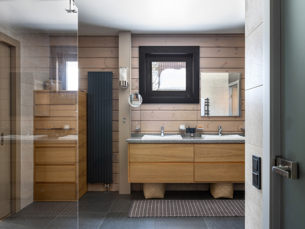 Загородный дом в стиле шале.