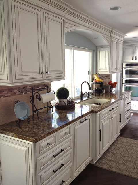 Toni Kitchen traditional-kitchen
