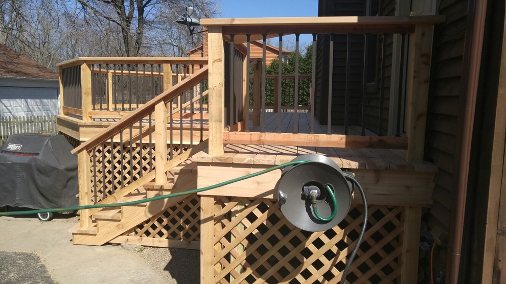 Elegant deck photo in Chicago