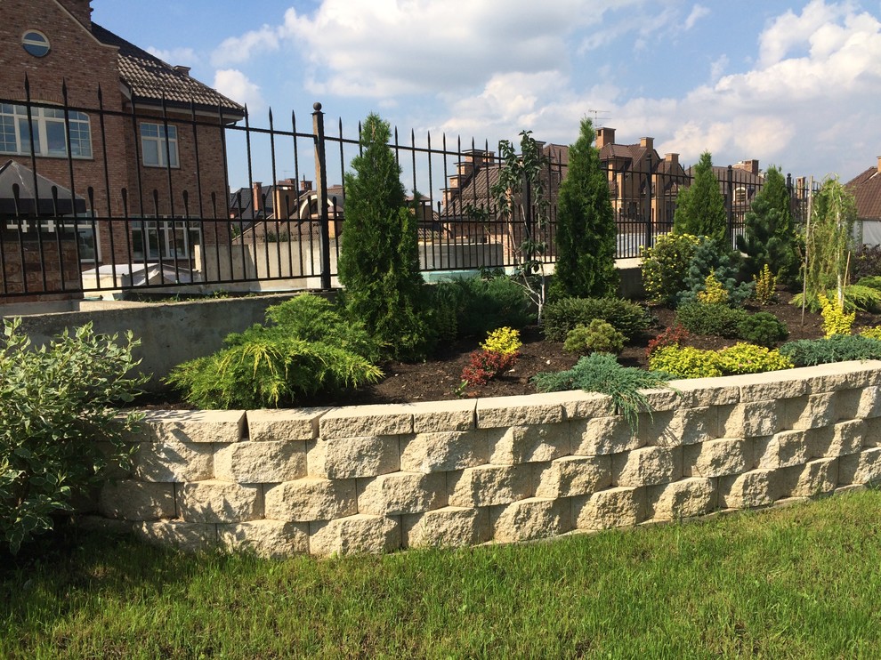 Ландшафтные работы в к/п  "Бельгийская деревня"