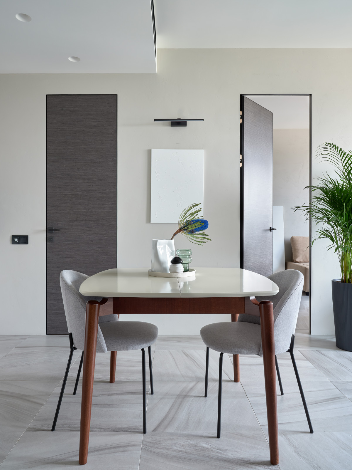 Аппартаменты на 35 этаже. Дизайнер Валерия Москалева. Публикация Elle Decoration