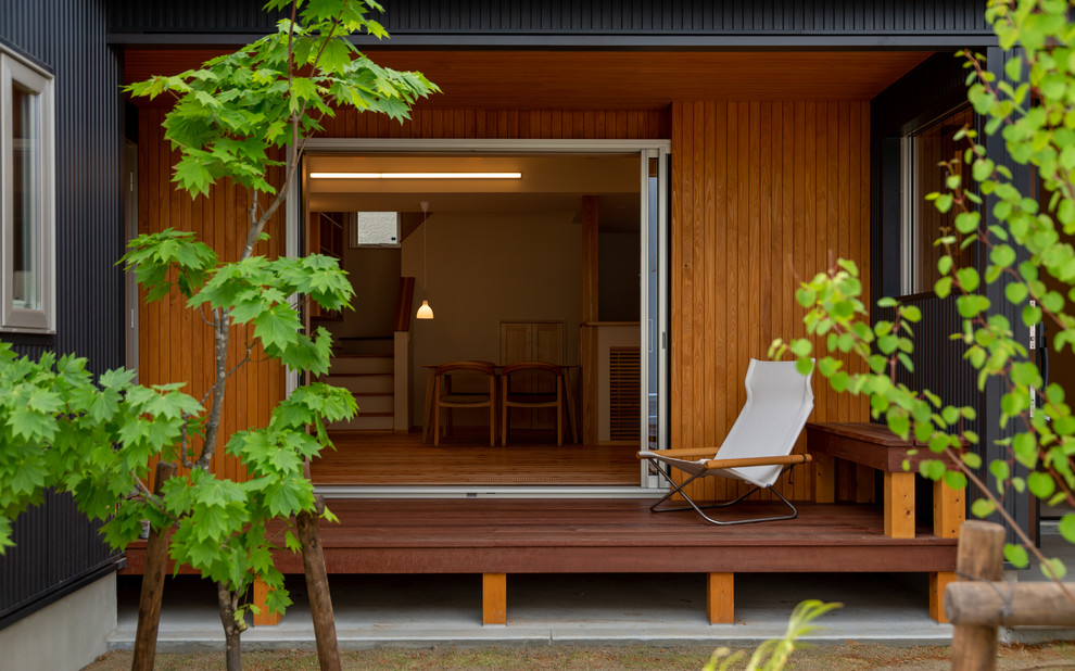 他の地域にあるアジアンスタイルのおしゃれな縁側・ポーチの写真