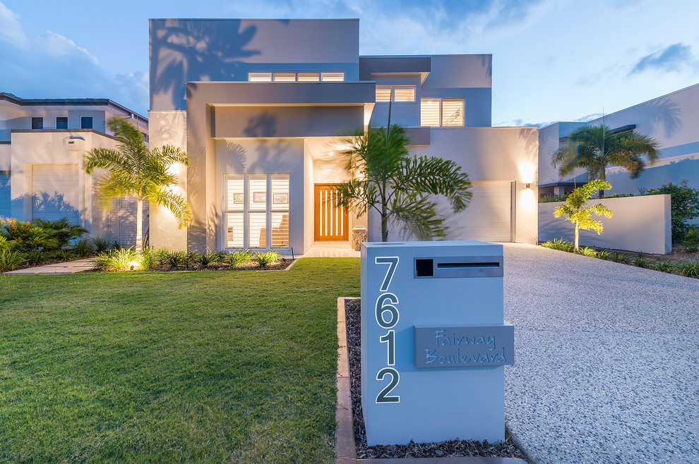Beach style home design in Gold Coast - Tweed.