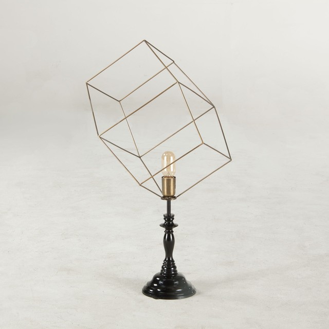 31 T Geometric Table Lamp Gold Metal Wire Frame High Gloss Pedestal Base
