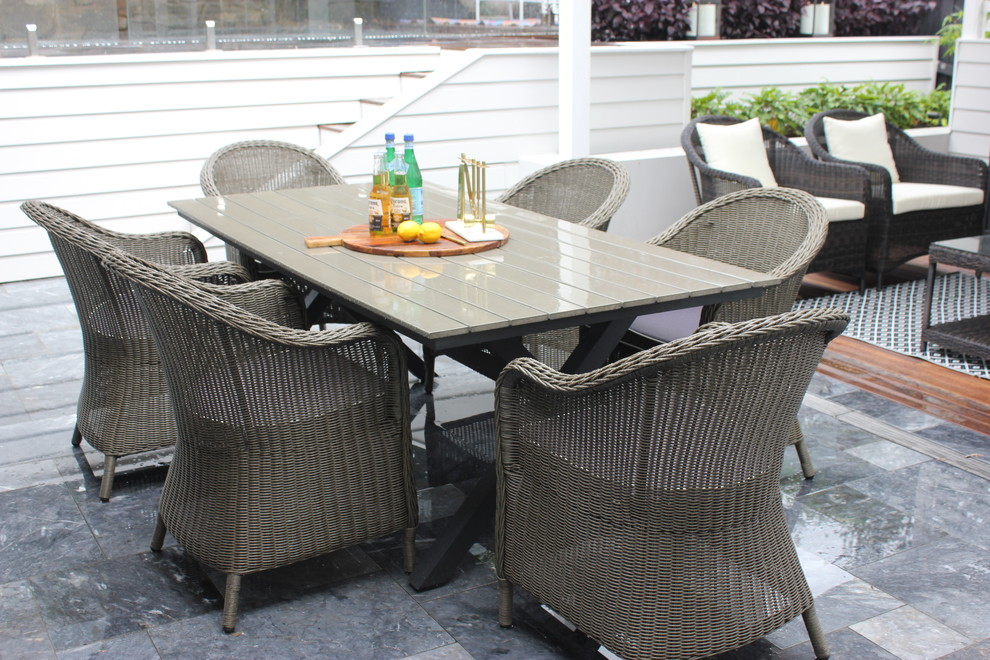 Beach style patio in Sydney.