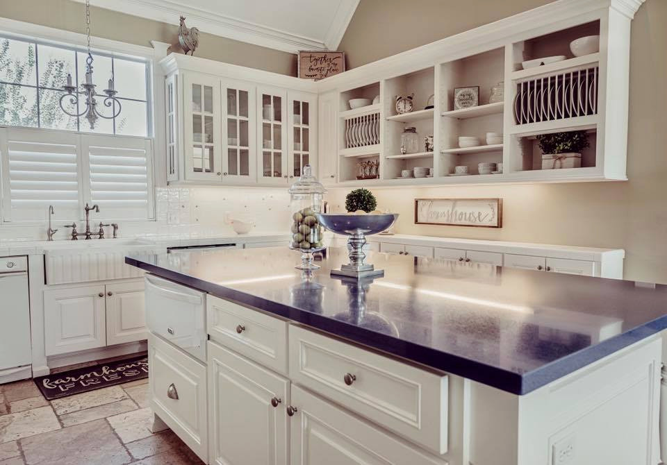 Inspiration for a rustic home design remodel in Houston