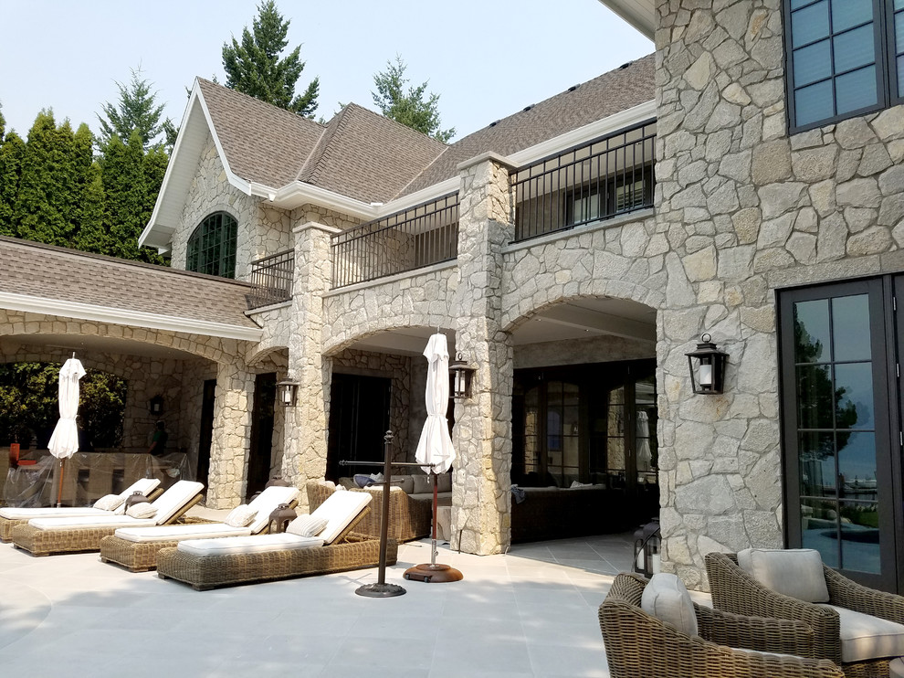 Example of a huge mountain style home design design