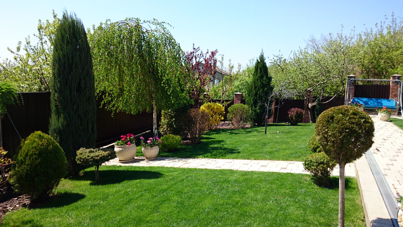 Участок на склоне