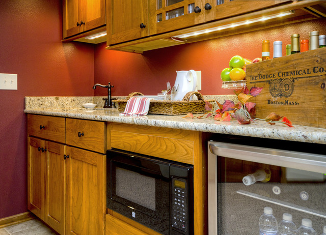 Kitchenette traditional-kitchen