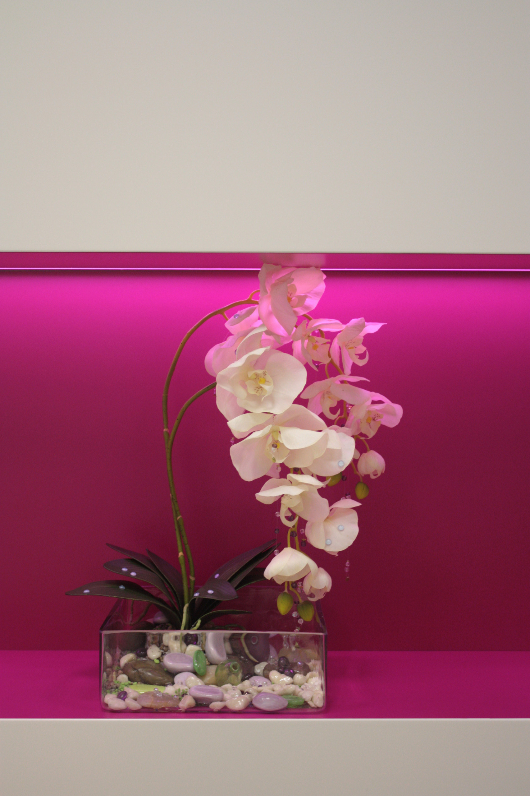 Цветы искусственные декоративные Букет роз (18 бутонов, крупные листья) 40 см