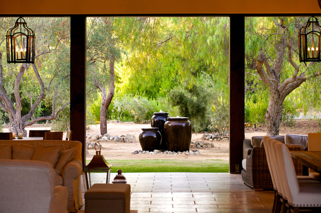 Bridges fusion-living-room