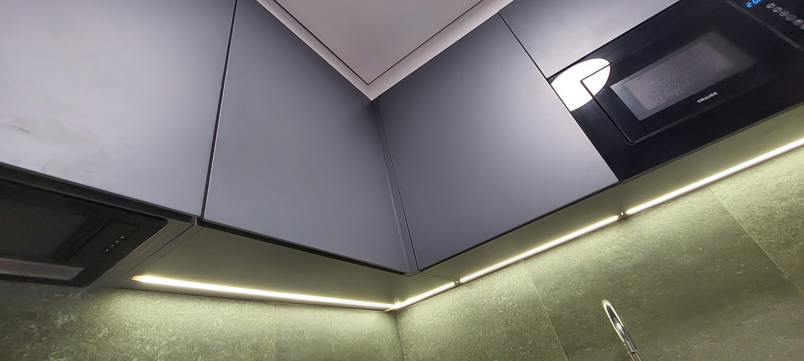 Реализация кухни по дизайн-проекту в однокомнатной квартире, 2022