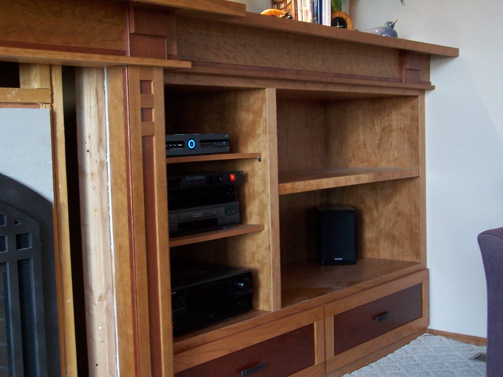 Mission Style fireplace mantle / bookcases Contemporain Denver