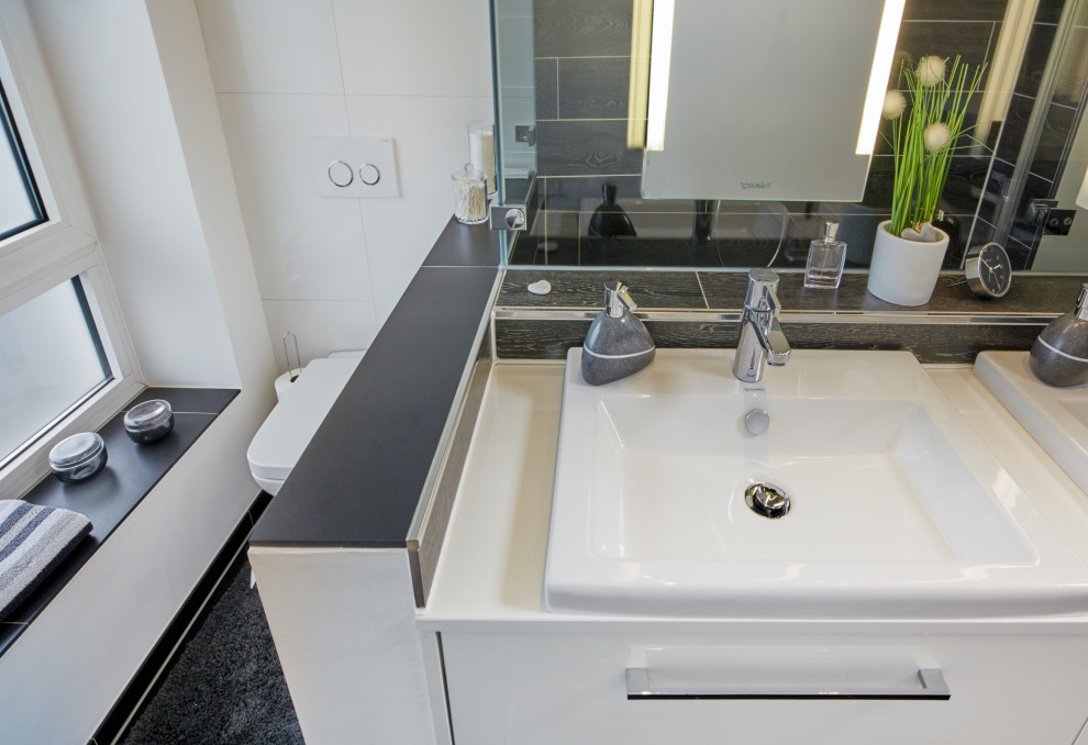 Modernes Badezimmer in Düsseldorf