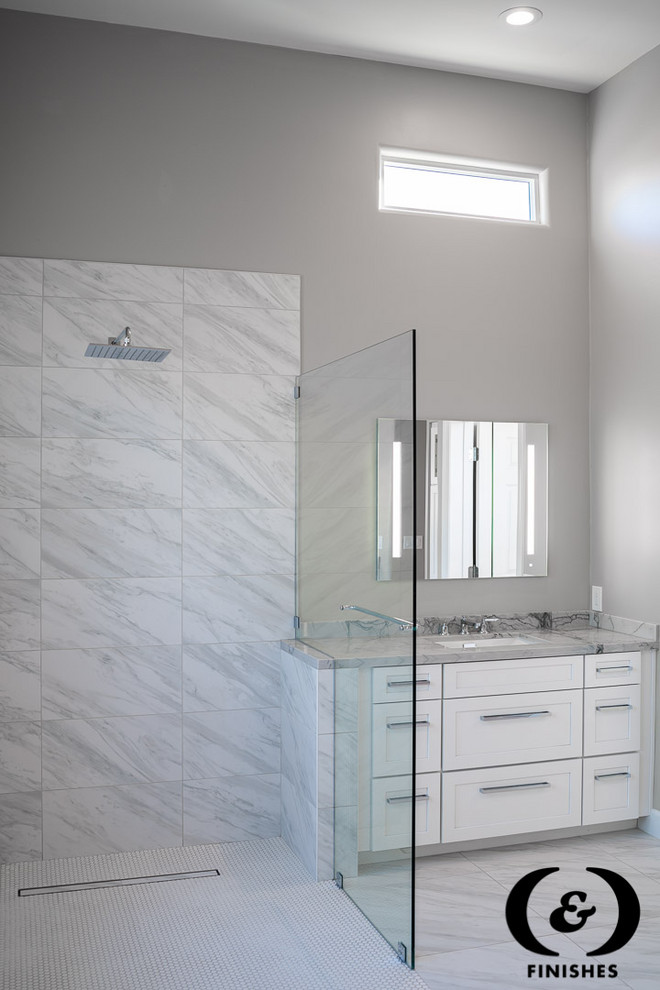 Inspiration for a transitional bathroom remodel in Phoenix