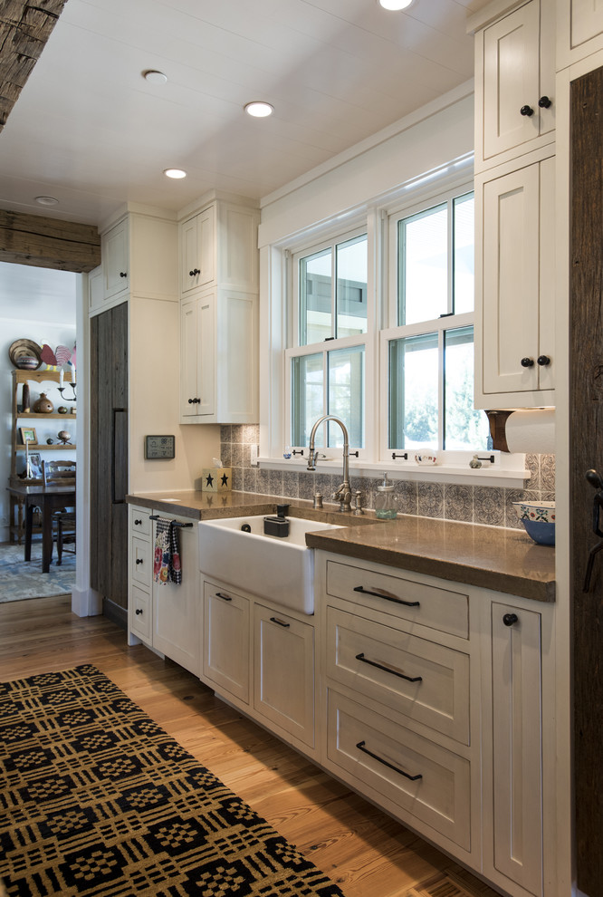Kitchen - Photography by Andrew Hyslop