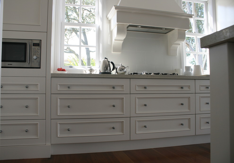 Traditional kitchen in Newcastle - Maitland.