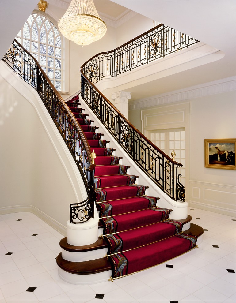 Inspiration for a traditional staircase in Chicago.