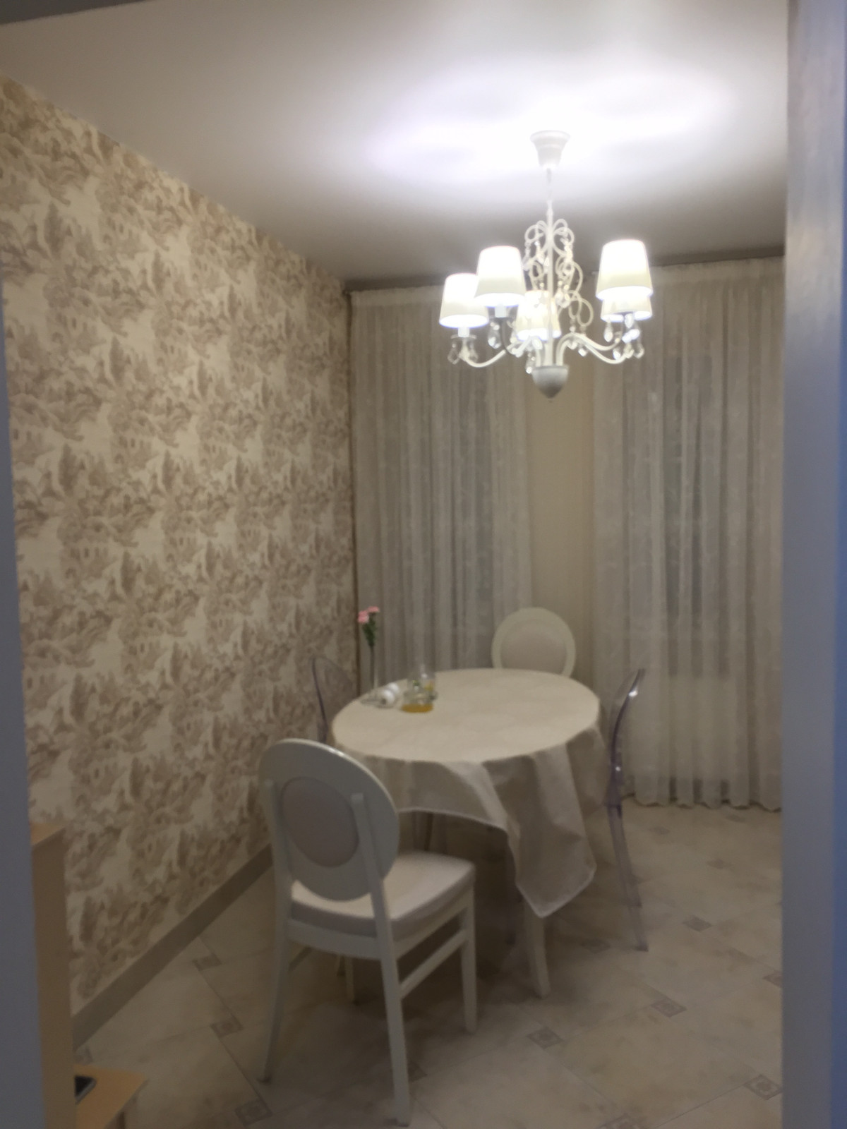 Минималистичный интерьер в частном доме