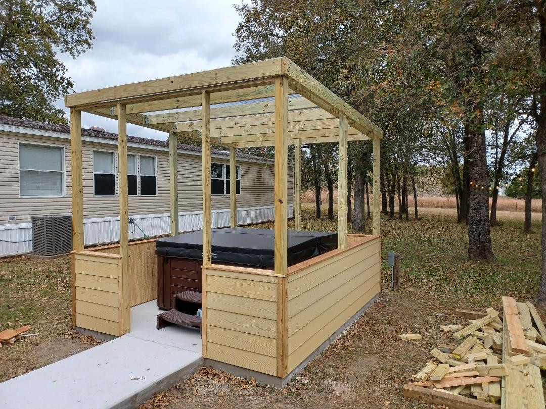 HOT TUB GAZEBO