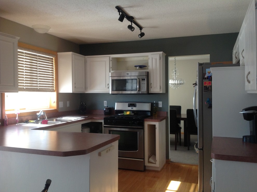 What color should I paint my kitchen walls