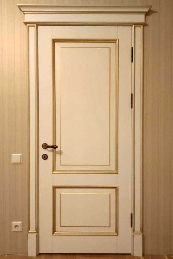 Окрашенные двери