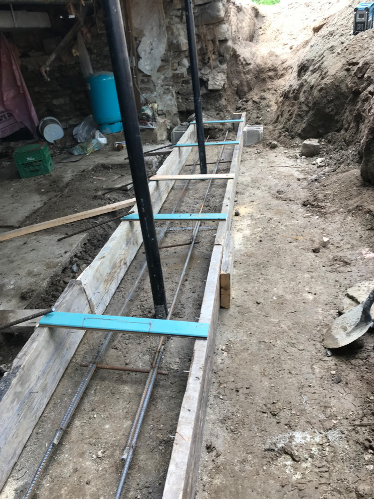 Failing foundation wall replacement