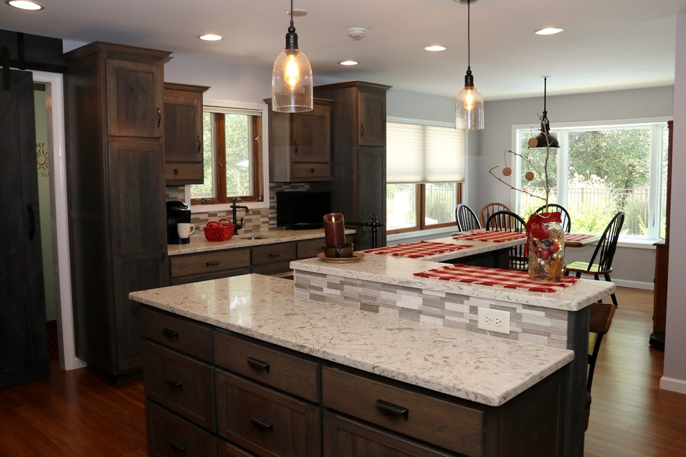 Kitchen - rustic kitchen idea in DC Metro