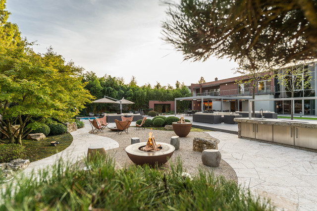 Japanischer Garten mit Outdoor-Küche - Asiatisch - Garten - Leipzig