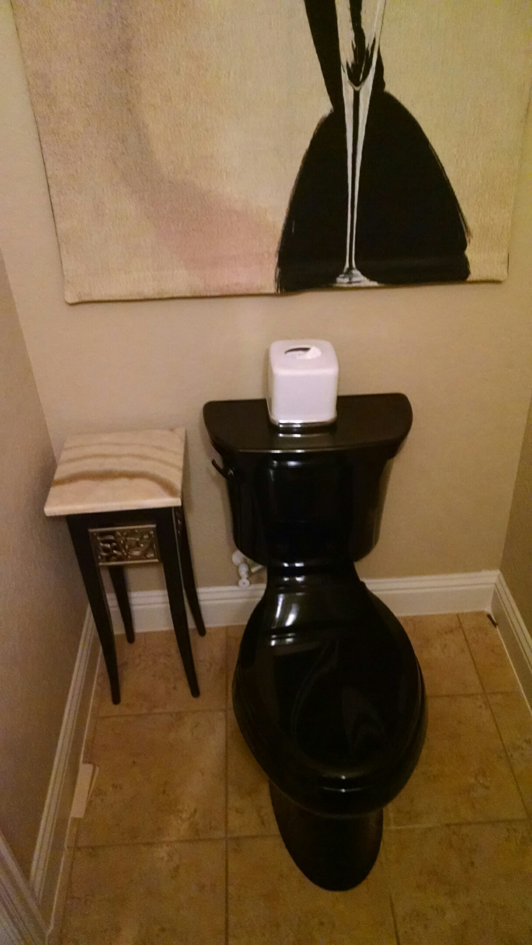 Powder Bath in Sable Chase