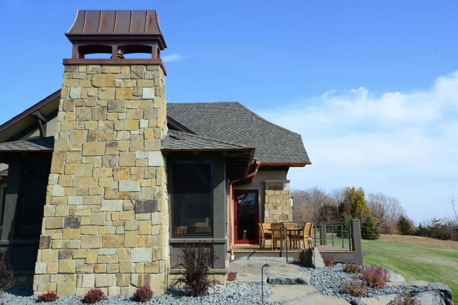 Inspiration for a rustic home design remodel in Minneapolis