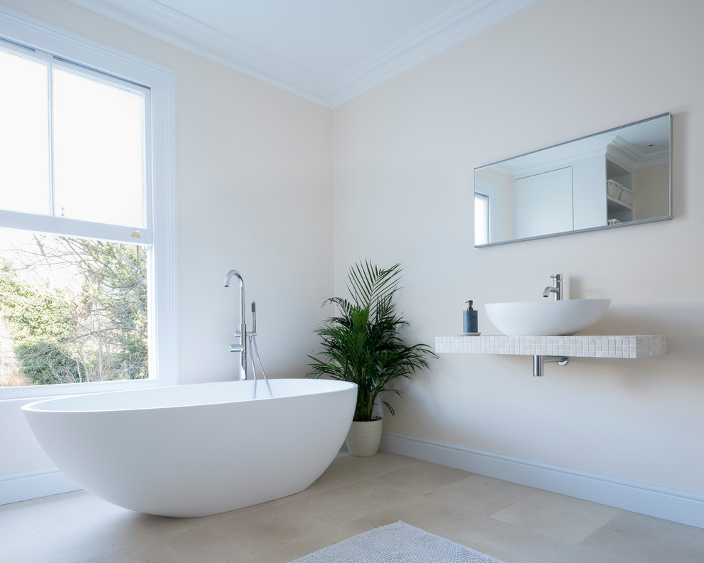 Inspiration for a contemporary bathroom in Other.