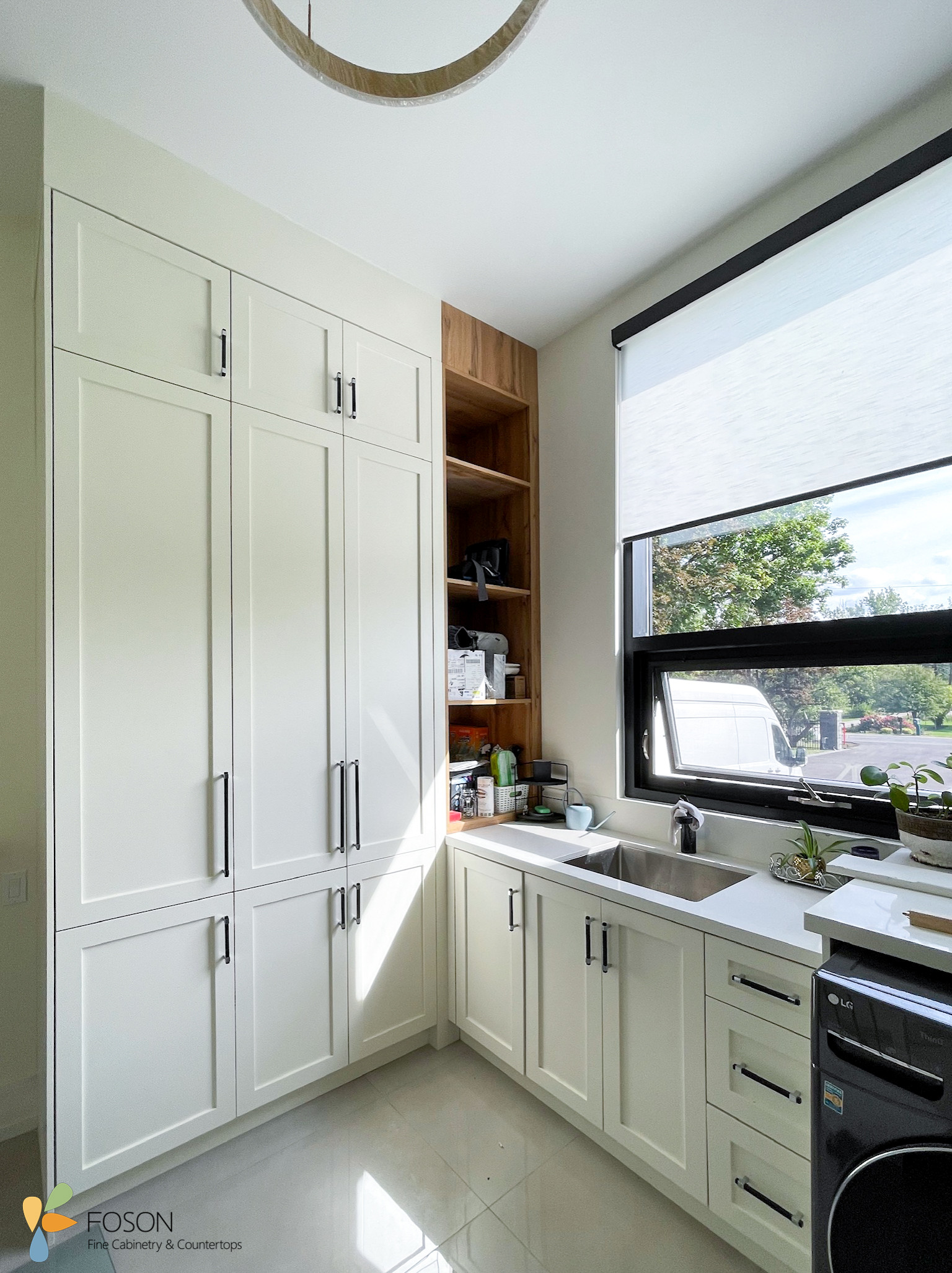 Simple Laundry Room