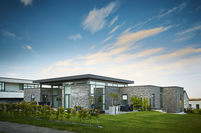 Masonry modern-exterior