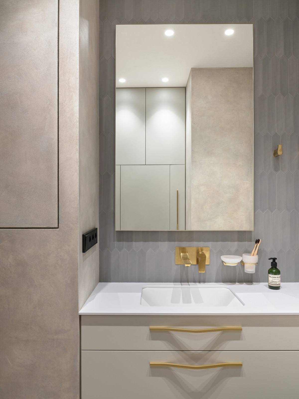 Квартира для дочери, 49 кв.м.