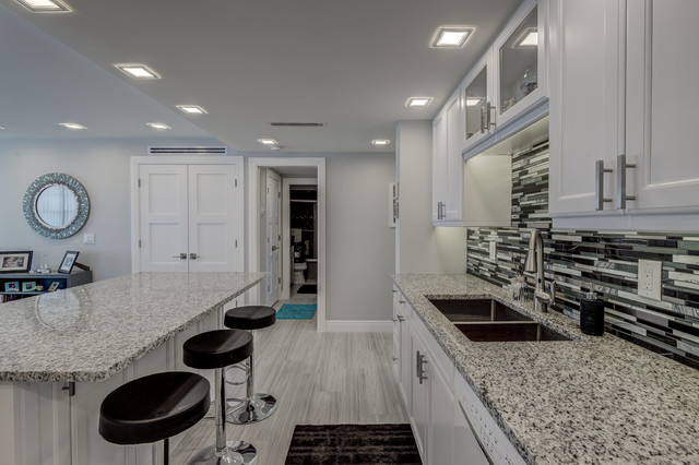 Kitchen contemporary-kitchen