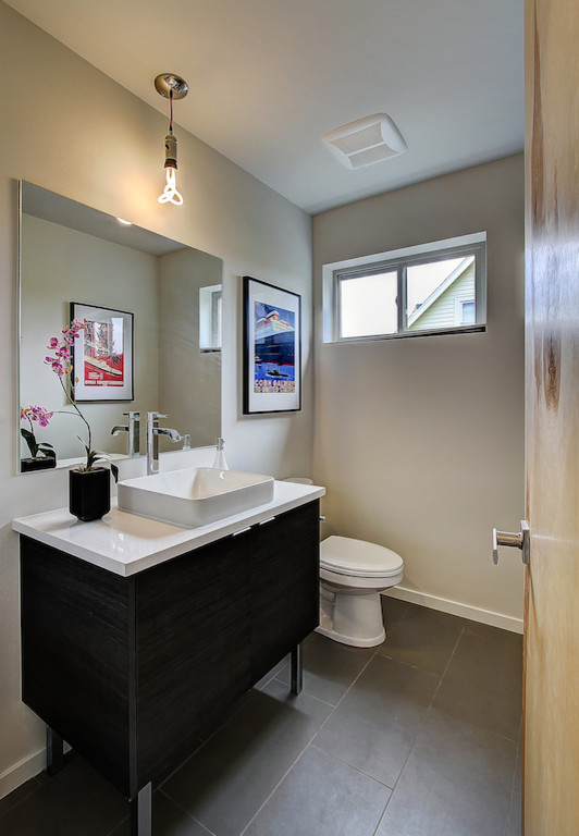 Transitional bathroom photo in Seattle