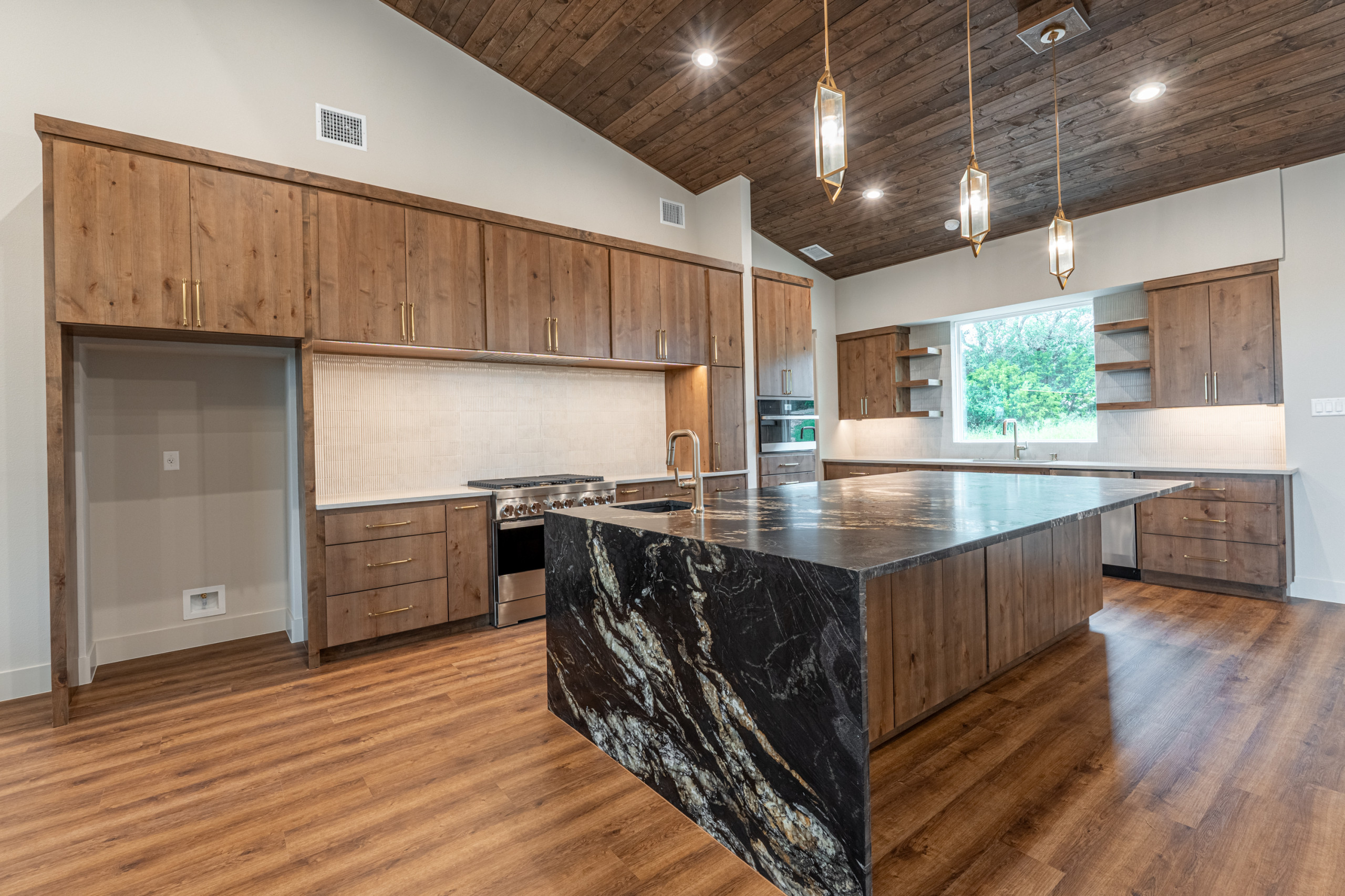 Modern Zen: 2,984 ft², 3 BR/2.5 BA/1 ST home