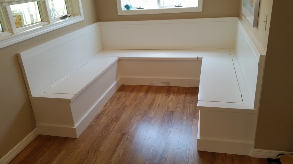 Small transitional kitchen/dining room combo photo