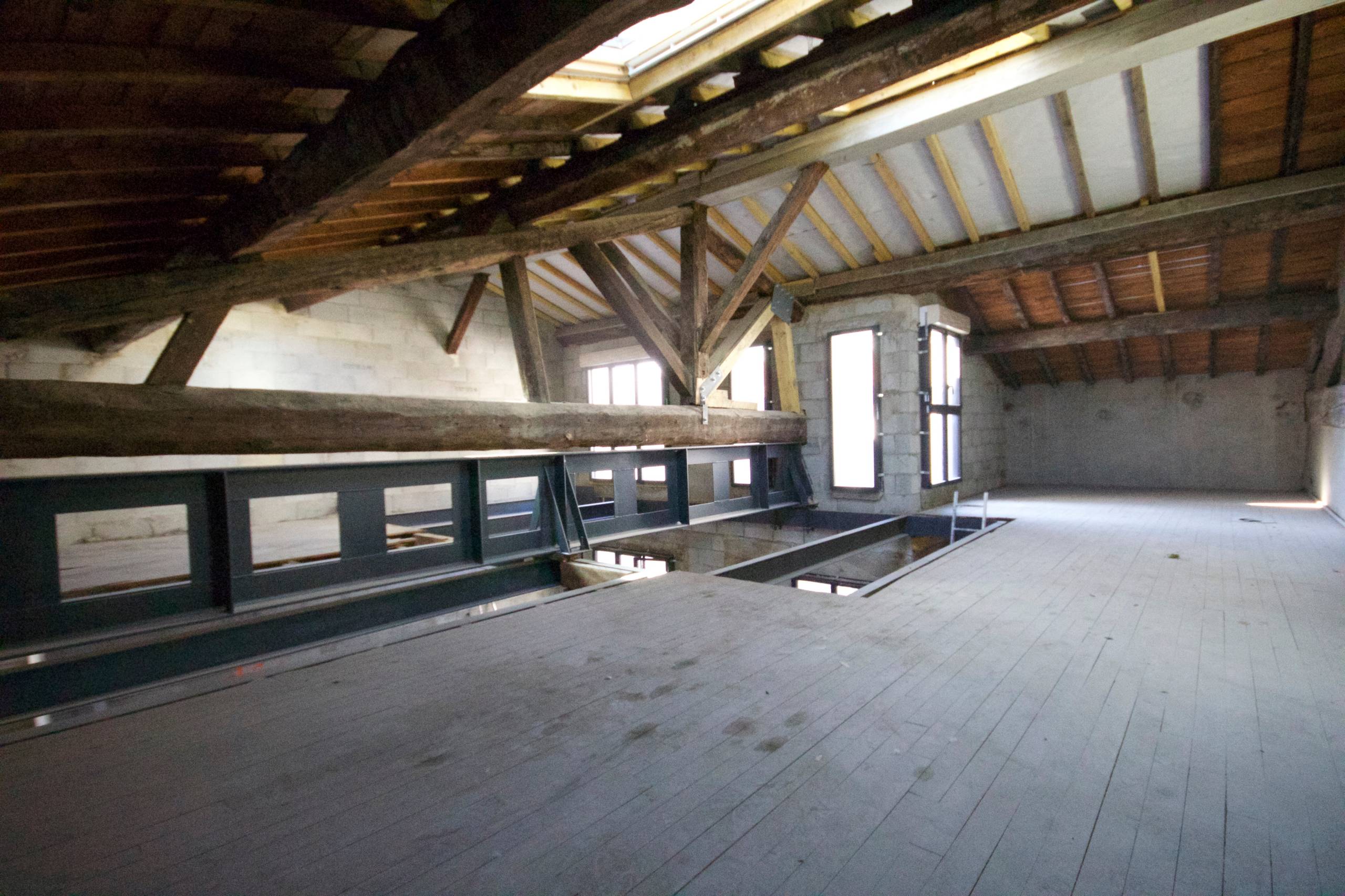 Rénovation d'un hangar en Loft