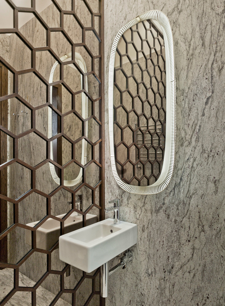 Дом-Питон в в коттеджном поселке «Никольская Слобода» по Новорижскому шоссе.