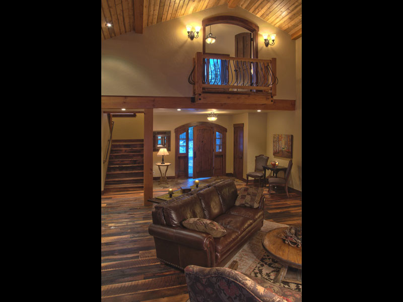 Home design - rustic home design idea in Denver
