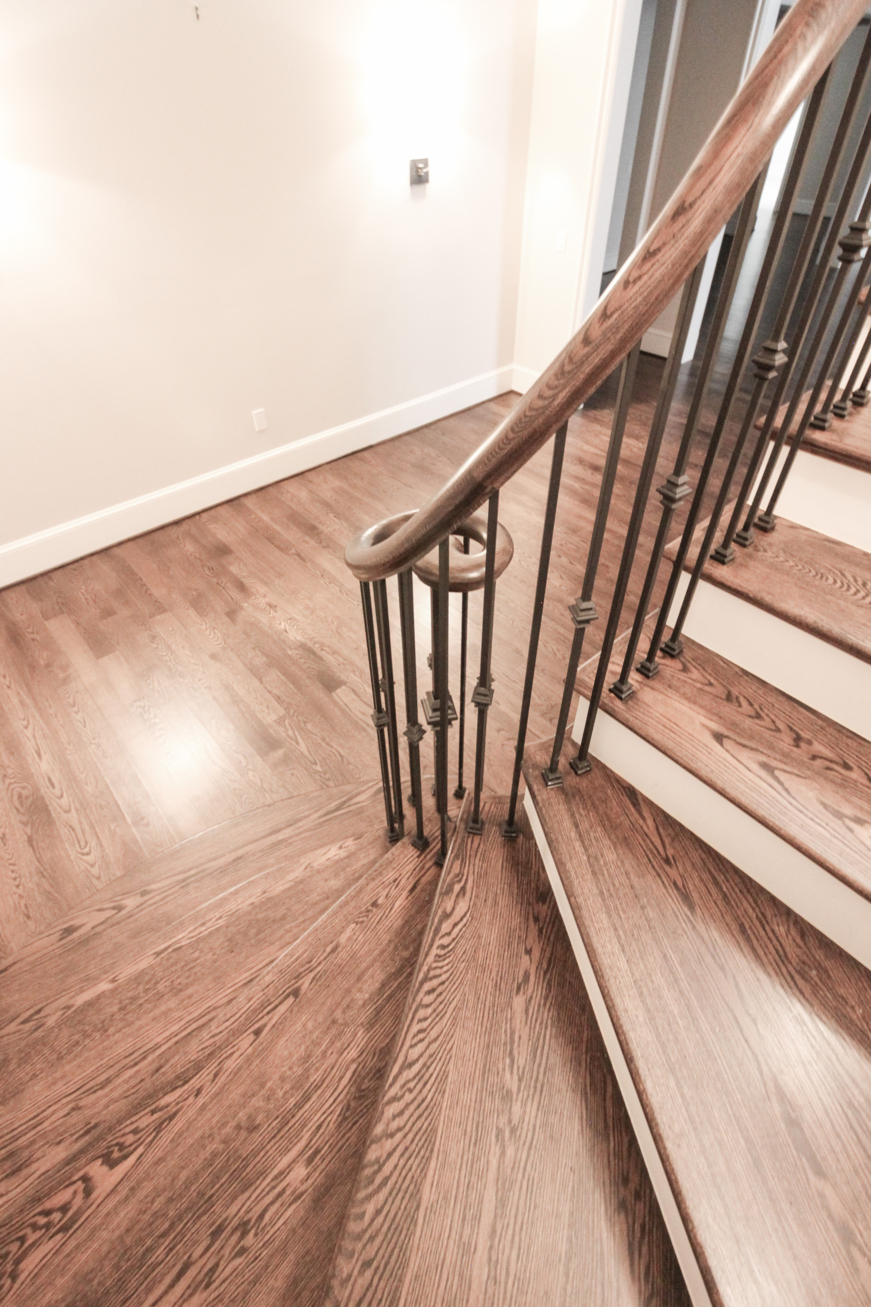 86_ Gorgeous Floating Curved Staircase, McLean VA 22066
