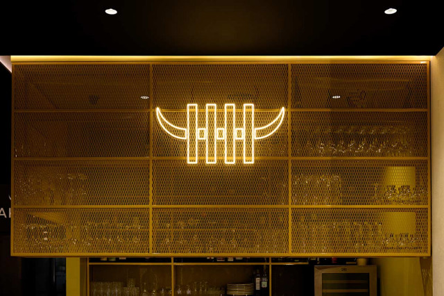 Happy Hours modern-hausbar