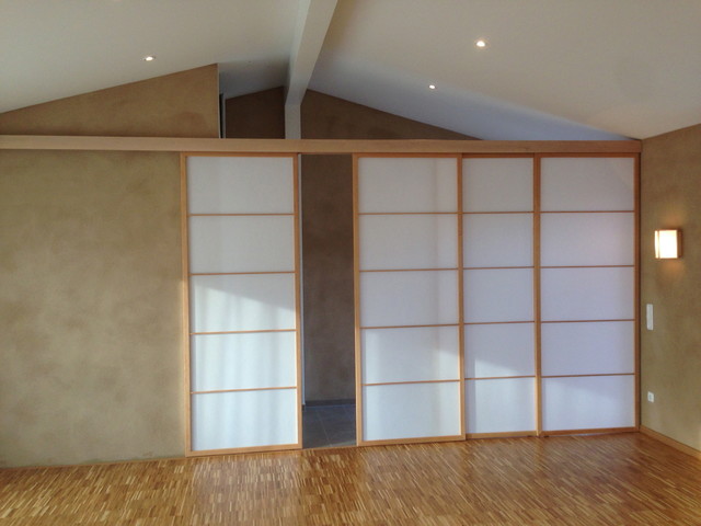 Japanische Shoji-Raumabtrennung von Fitnessraum zum Flur - Asiatisch