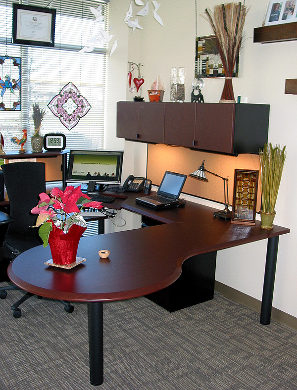 Design ideas for a large contemporary home office in Dallas with a freestanding desk.