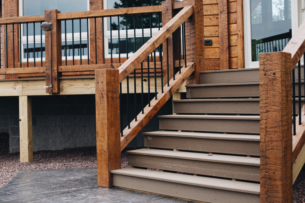 Copper Harbor Lake Home