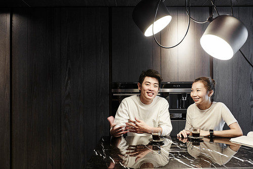 What S Inside The Homes Of Six Interior Designers Houzz Homes Of Six Interior Designers